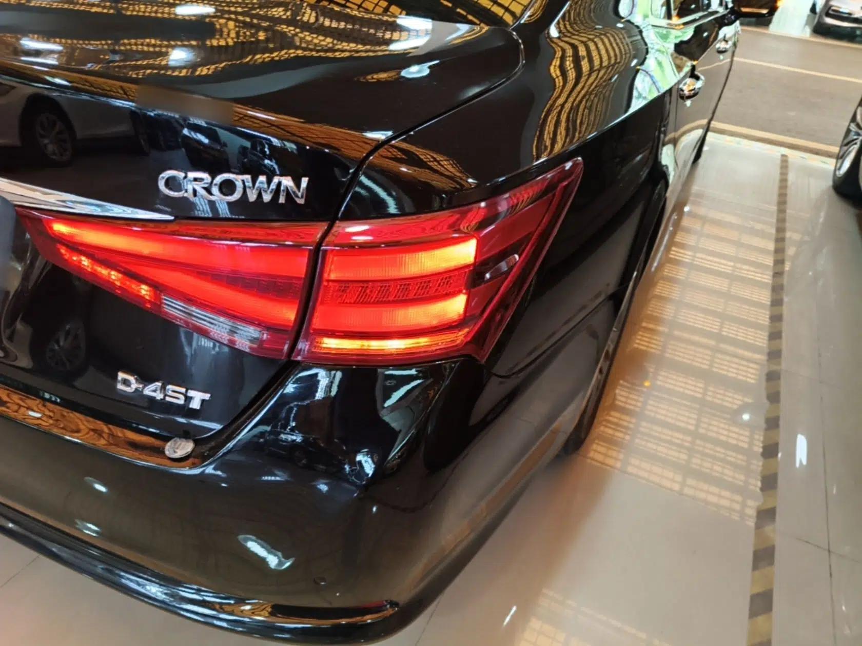 Toyota Crown 2015 2.0T Fashion Edition — миниатюра 9