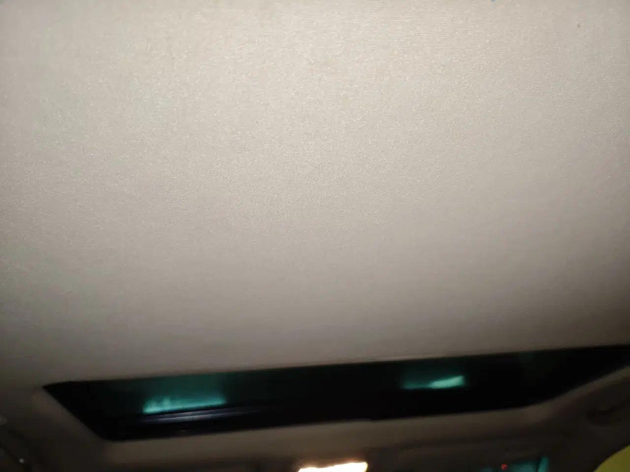 Toyota Crown 2010 2.5L Royal Leather Sunroof Navigation Edition — миниатюра 18