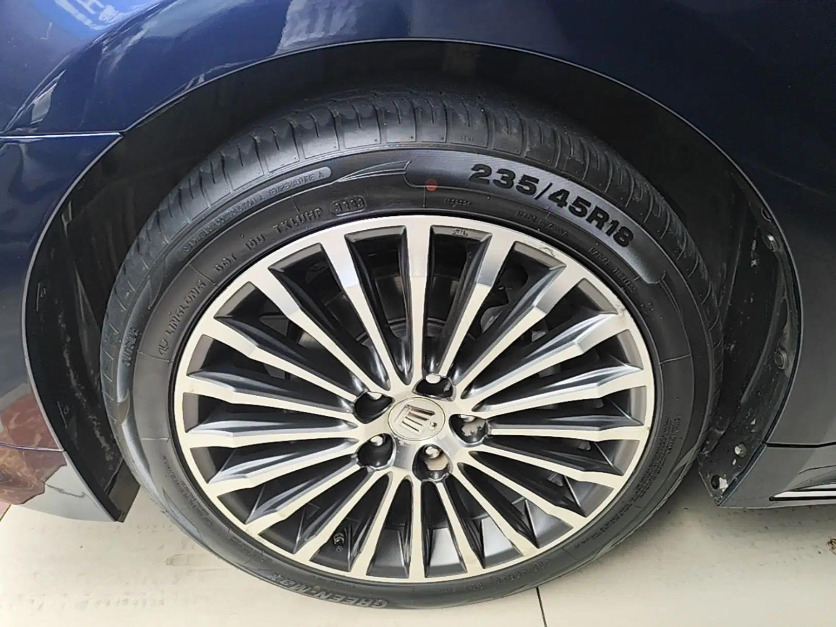 Toyota Crown 2018 2.0T Sport Edition — миниатюра 10