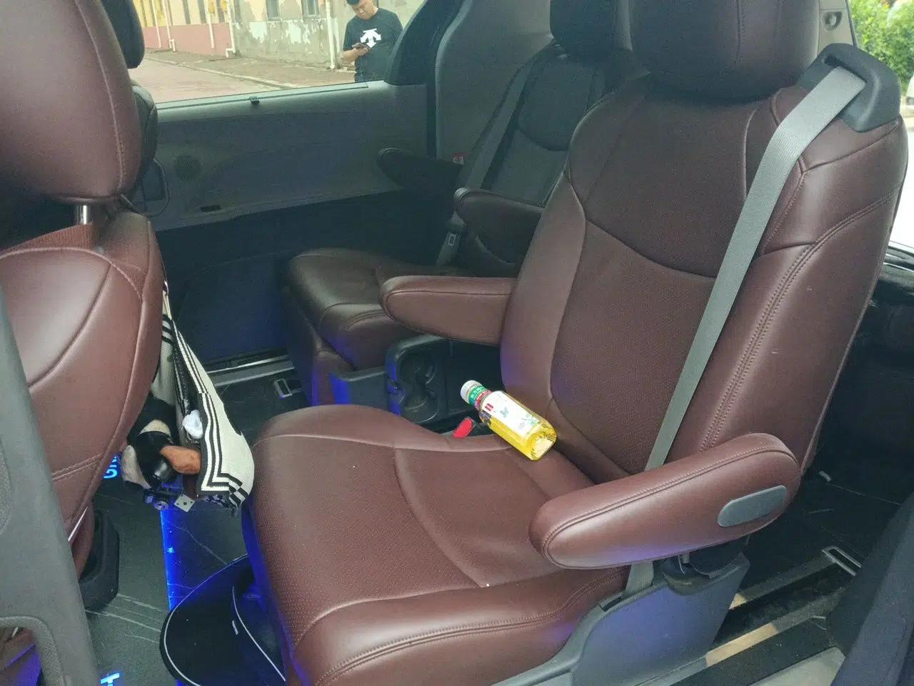 Toyota Granvia 2023 2.5L Hybrid Luxury Edition — миниатюра 17