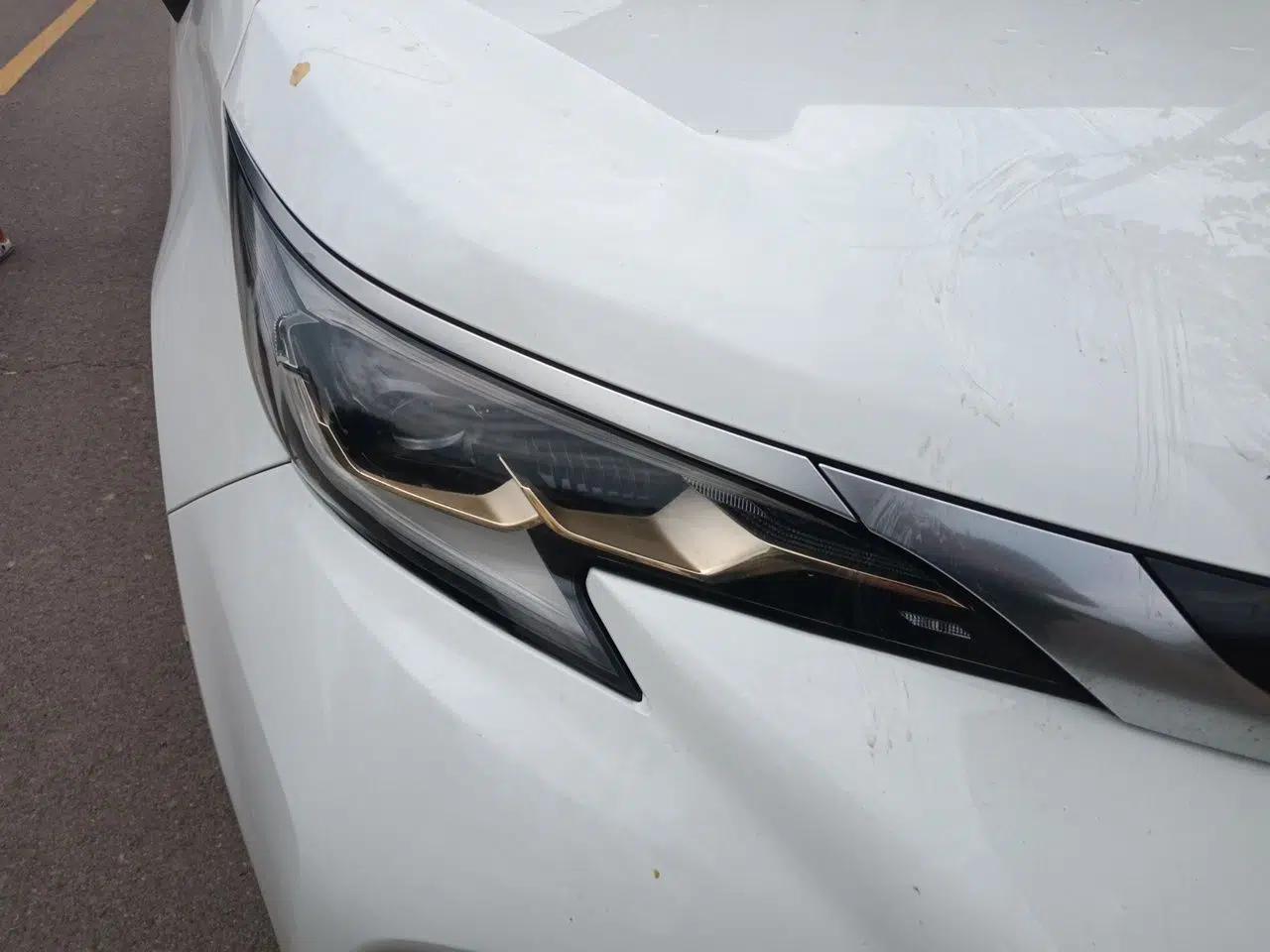 Toyota Granvia 2023 2.5L Hybrid Luxury Edition — миниатюра 7