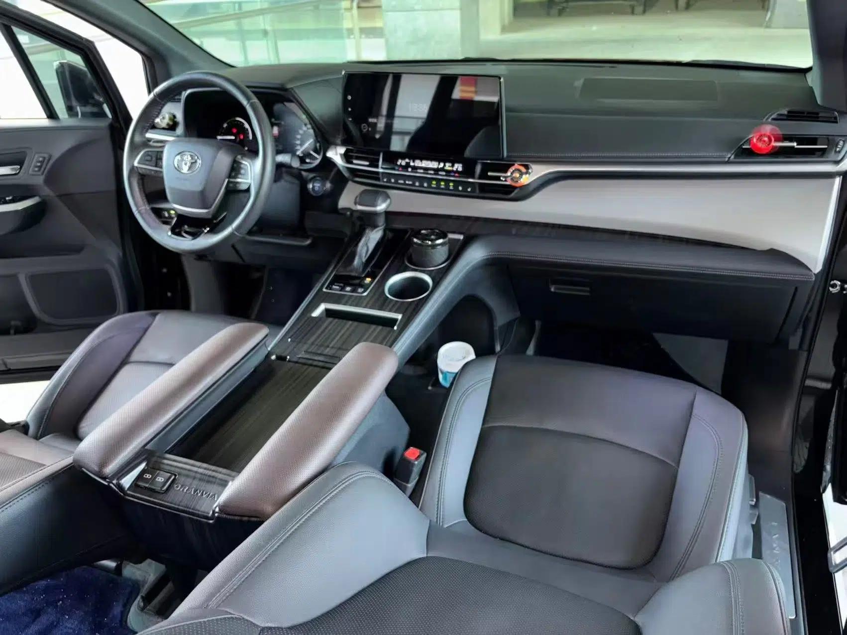 Toyota Granvia 2023 2.5L Hybrid Prestige VIP Edition — миниатюра 12