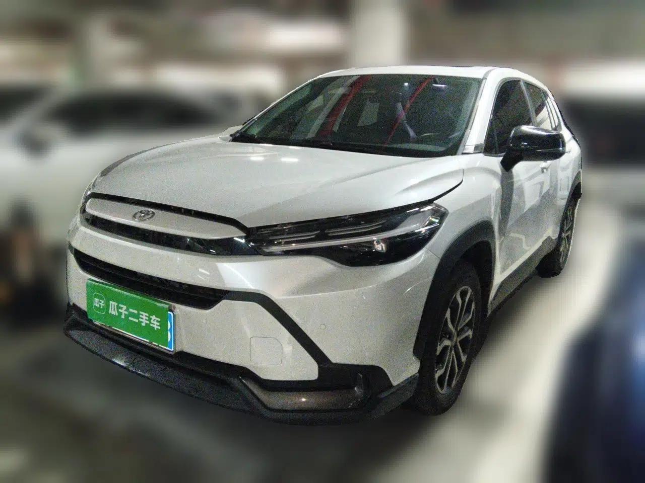 Toyota FRONTLANDER 2026 Model 2.0L CVT Luxury Edition — миниатюра 1