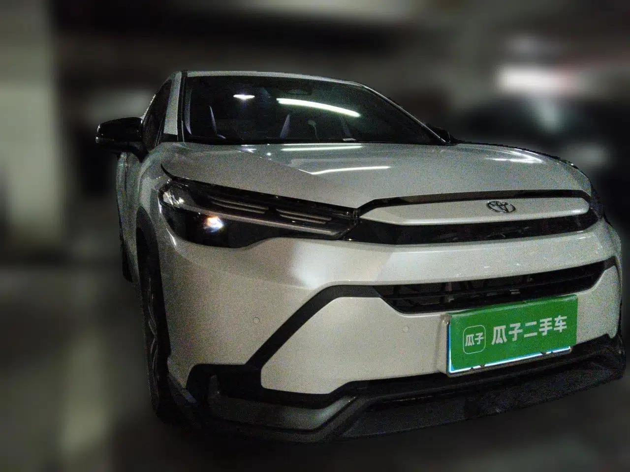 Toyota FRONTLANDER 2026 Model 2.0L CVT Luxury Edition — миниатюра 3