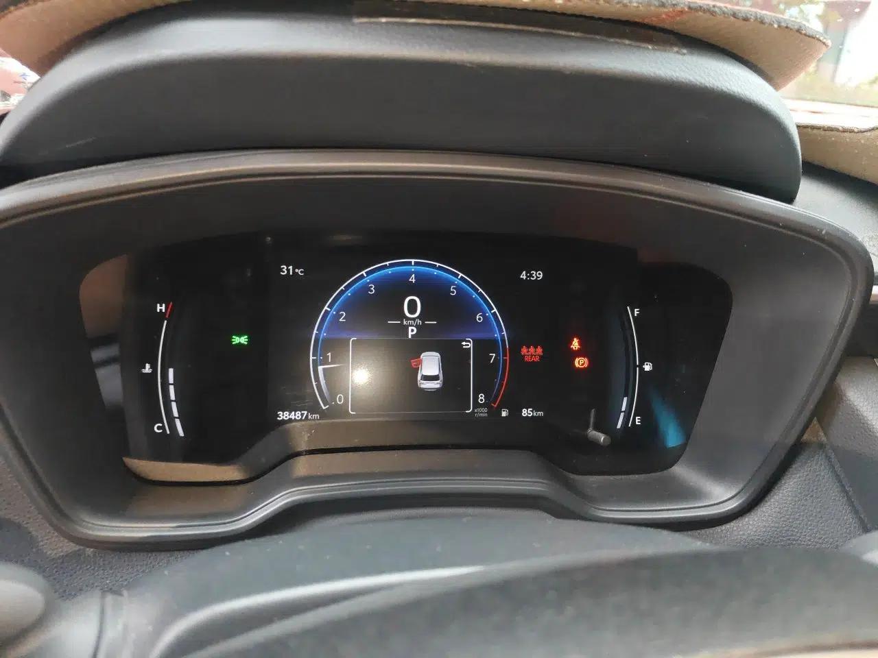Toyota FRONTLANDER 2024 2.0L CVT Elite Edition — миниатюра 11