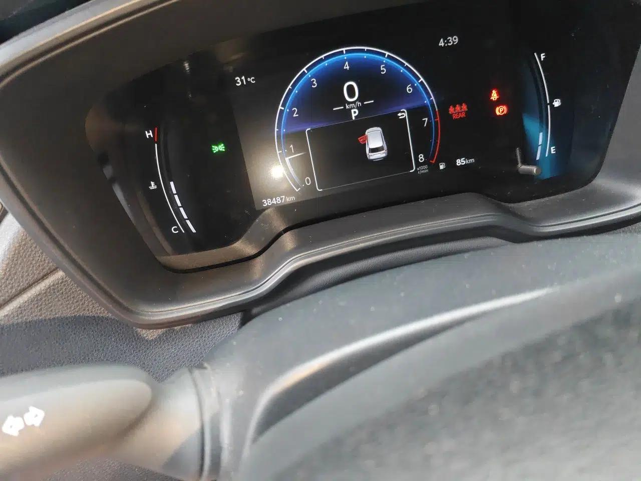 Toyota FRONTLANDER 2024 2.0L CVT Elite Edition — миниатюра 12