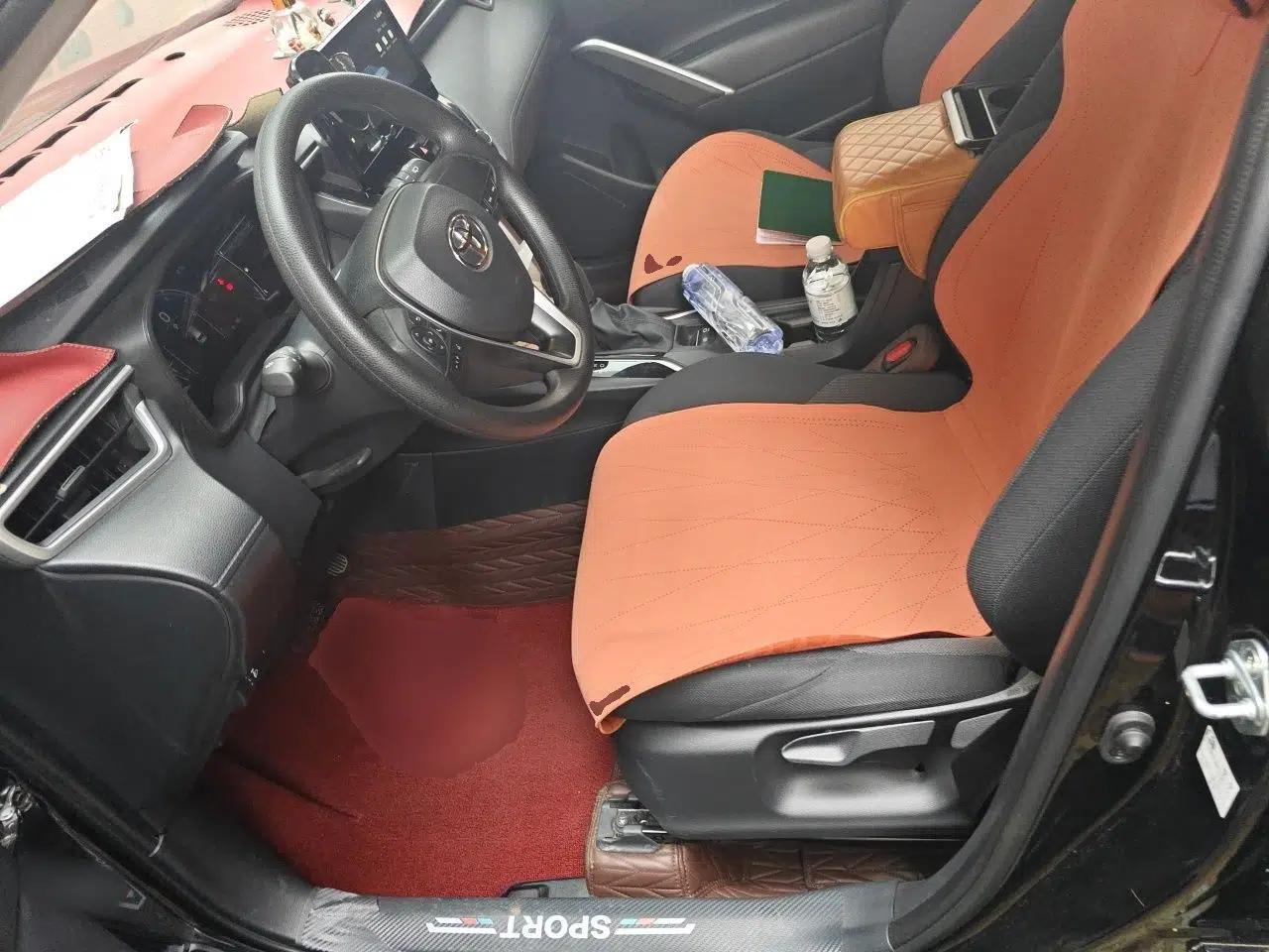 Toyota FRONTLANDER 2024 2.0L CVT Elite Edition — миниатюра 15