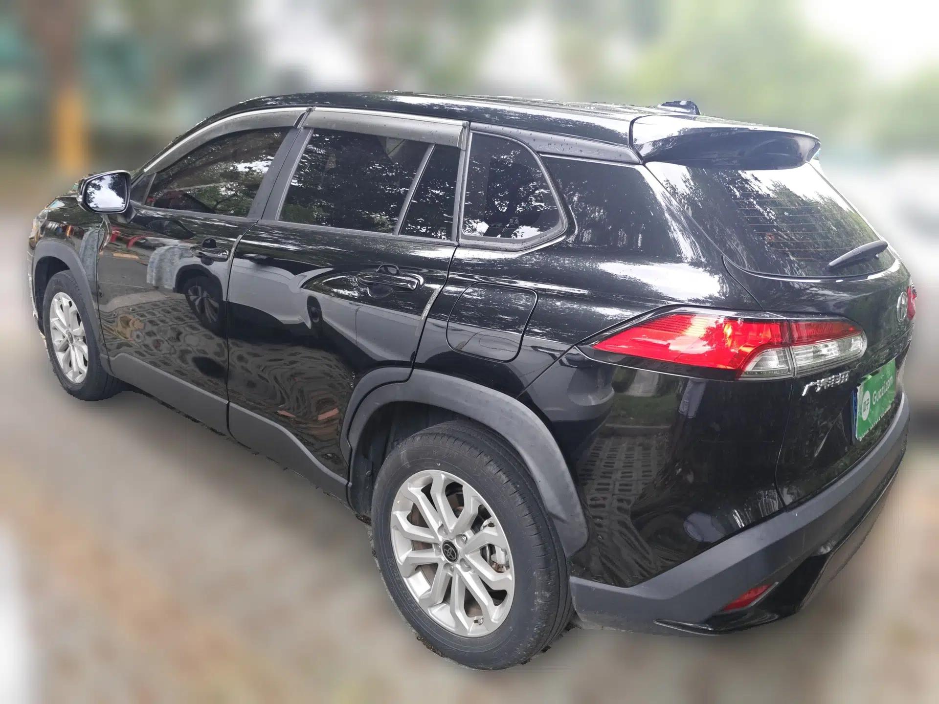 Toyota FRONTLANDER 2024 2.0L CVT Elite Edition — миниатюра 4