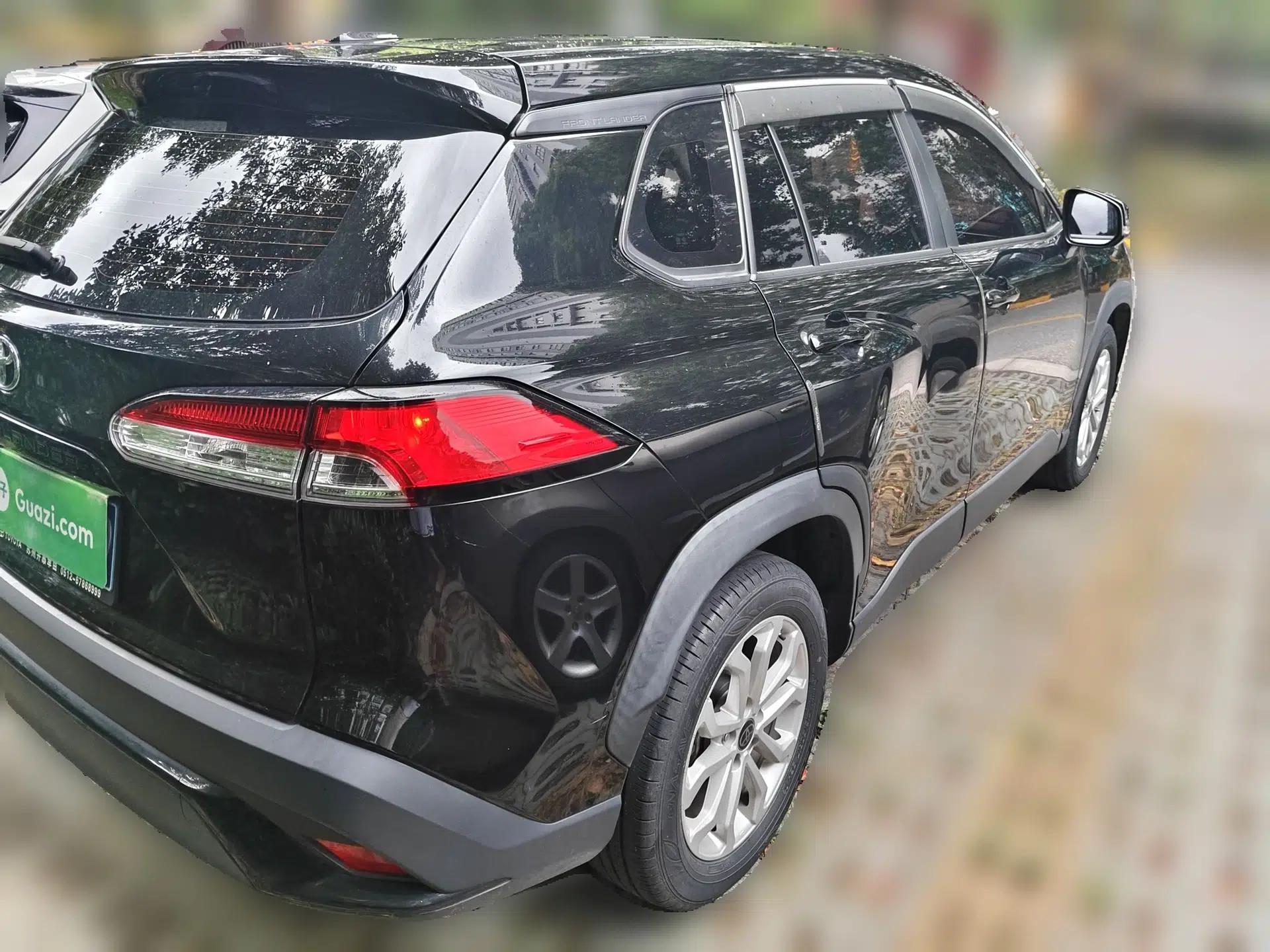 Toyota FRONTLANDER 2024 2.0L CVT Elite Edition — миниатюра 6