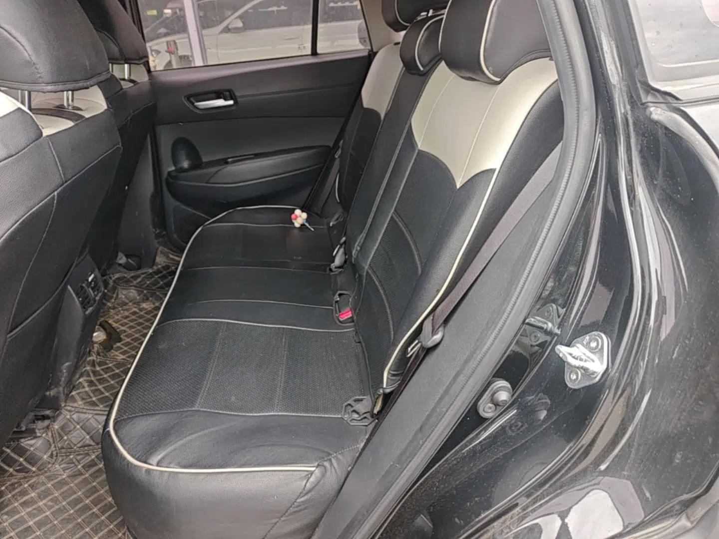 Toyota FRONTLANDER 2022 2.0L CVT Luxury Edition — миниатюра 20