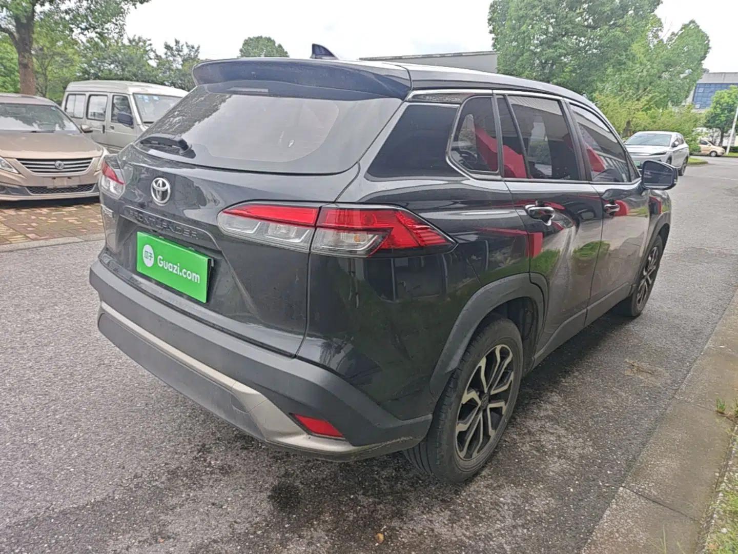 Toyota FRONTLANDER 2022 2.0L CVT Luxury Edition — миниатюра 6