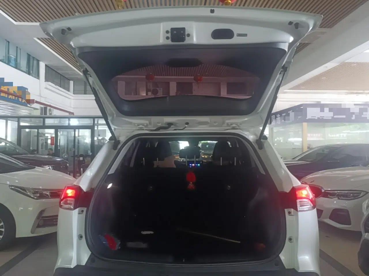 Toyota FRONTLANDER 2022 2.0L CVT Leading Edition — миниатюра 22