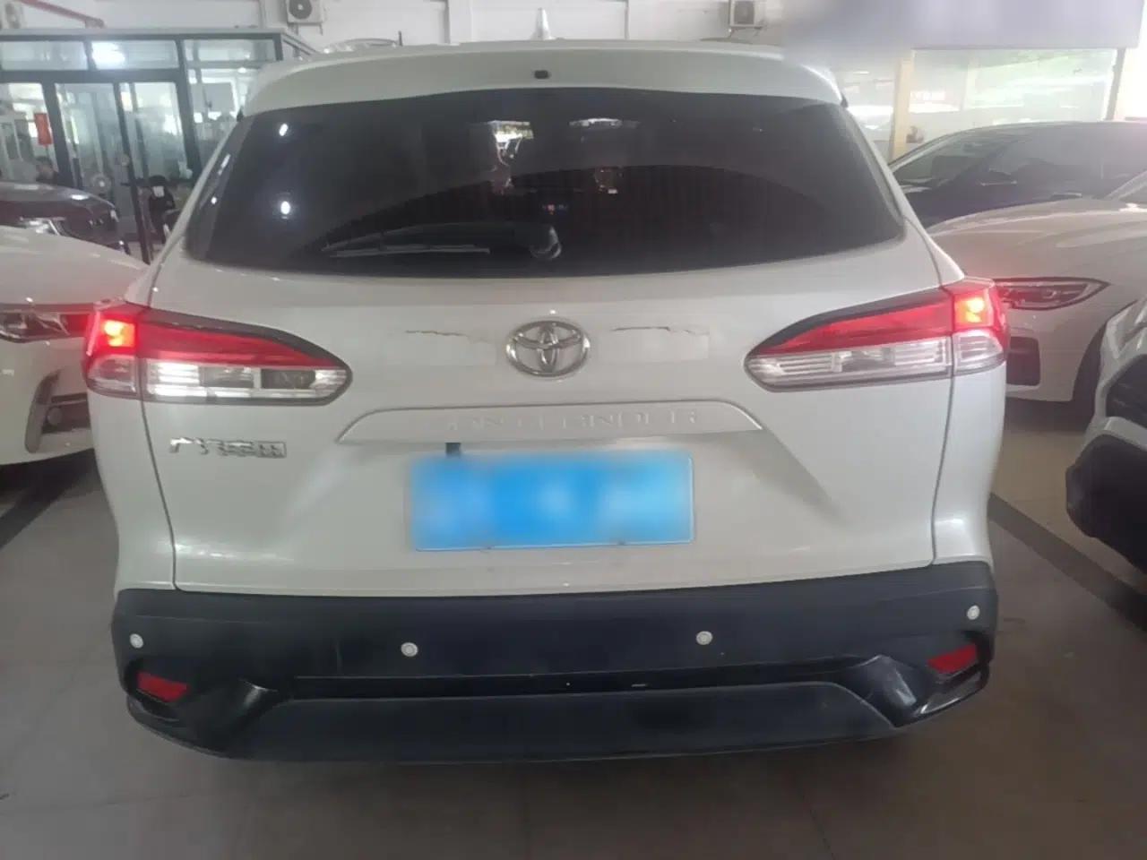 Toyota FRONTLANDER 2022 2.0L CVT Leading Edition — миниатюра 5