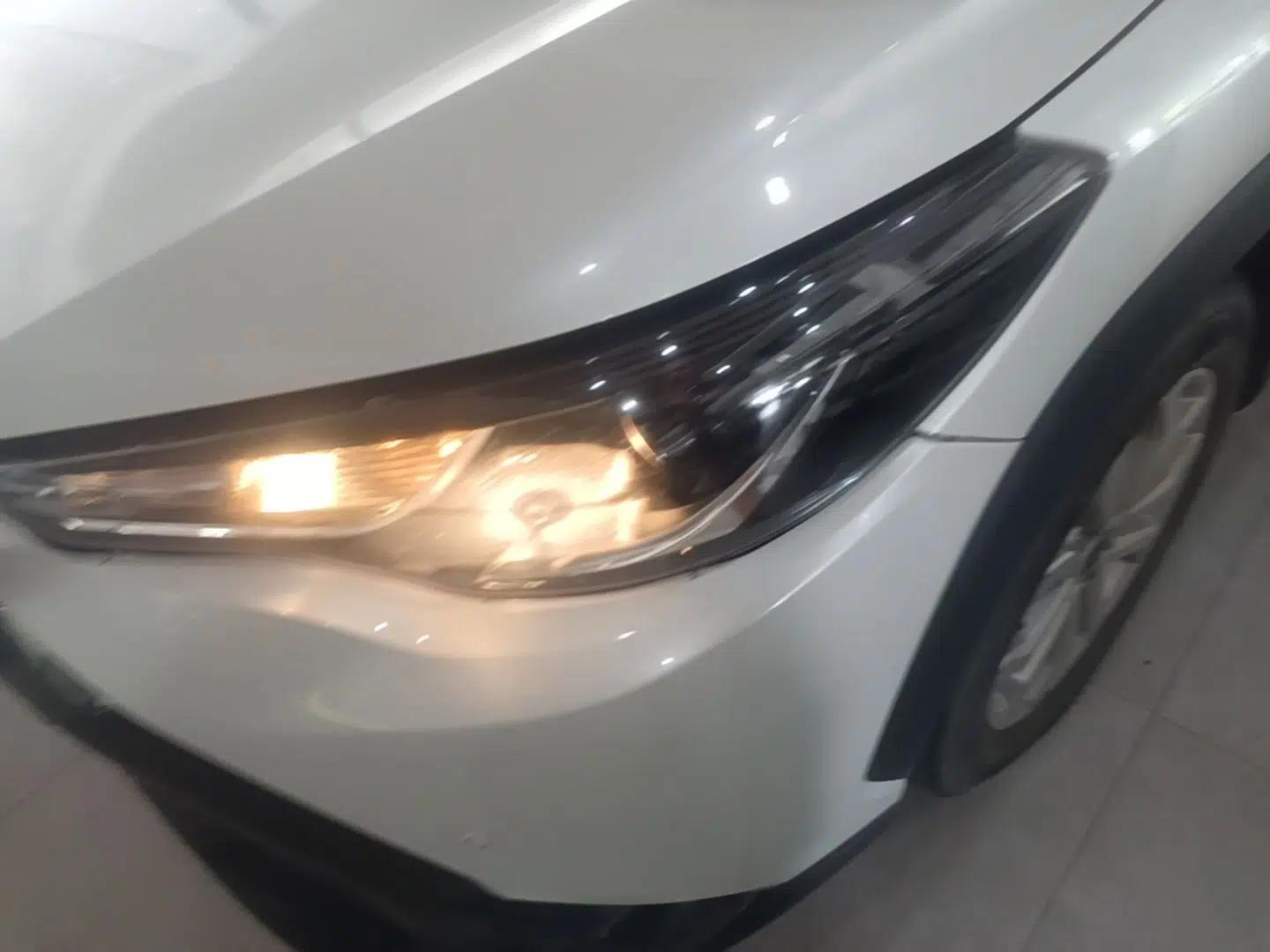 Toyota FRONTLANDER 2022 2.0L CVT Leading Edition — миниатюра 8