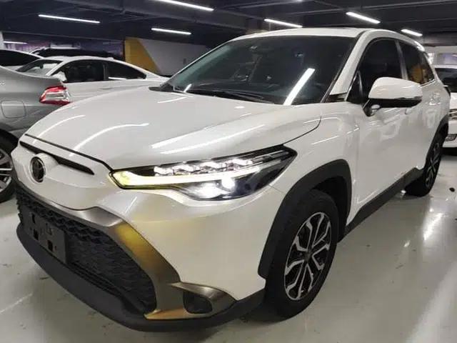 Toyota FRONTLANDER 2022 2.0L CVT Luxury Edition