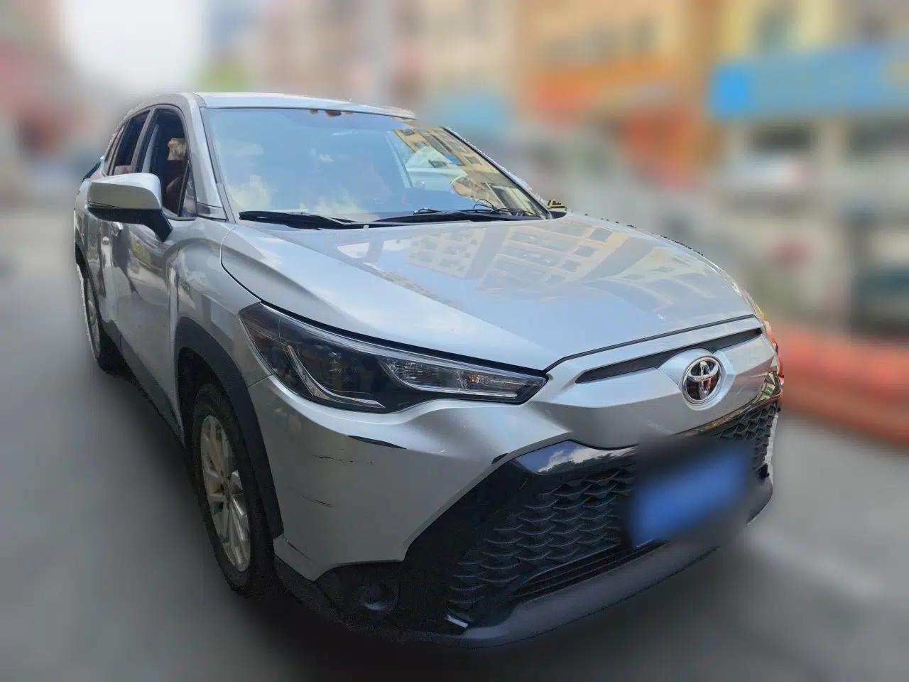 Toyota FRONTLANDER 2024 2.0L CVT Elite Edition — миниатюра 3