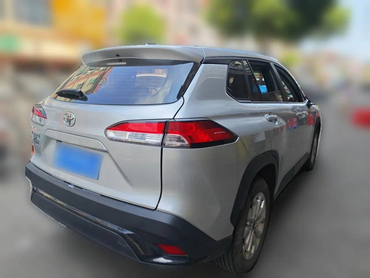 Toyota FRONTLANDER 2024 2.0L CVT Elite Edition — миниатюра 6