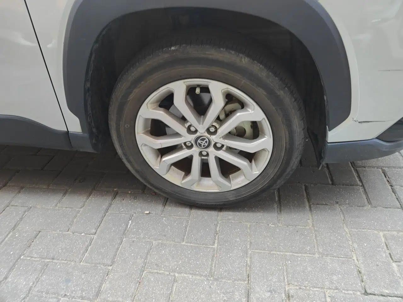 Toyota FRONTLANDER 2024 2.0L CVT Elite Edition — миниатюра 8