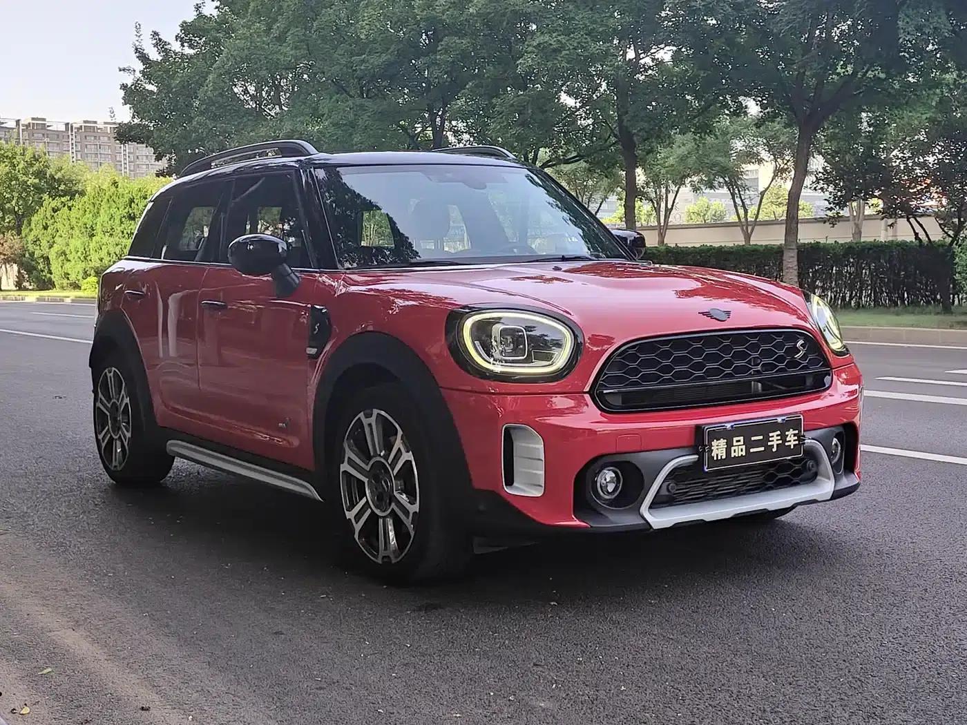 2022 MINI COUNTRYMAN 2.0T COOPER S ALL4 Unruly Special Edition — миниатюра 2