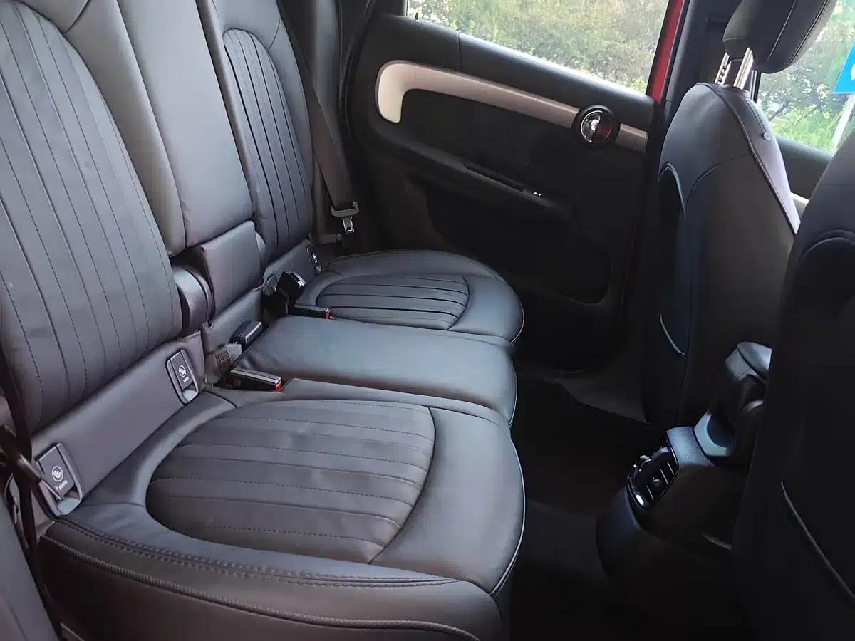 2022 MINI COUNTRYMAN 2.0T COOPER S ALL4 Unruly Special Edition — миниатюра 21