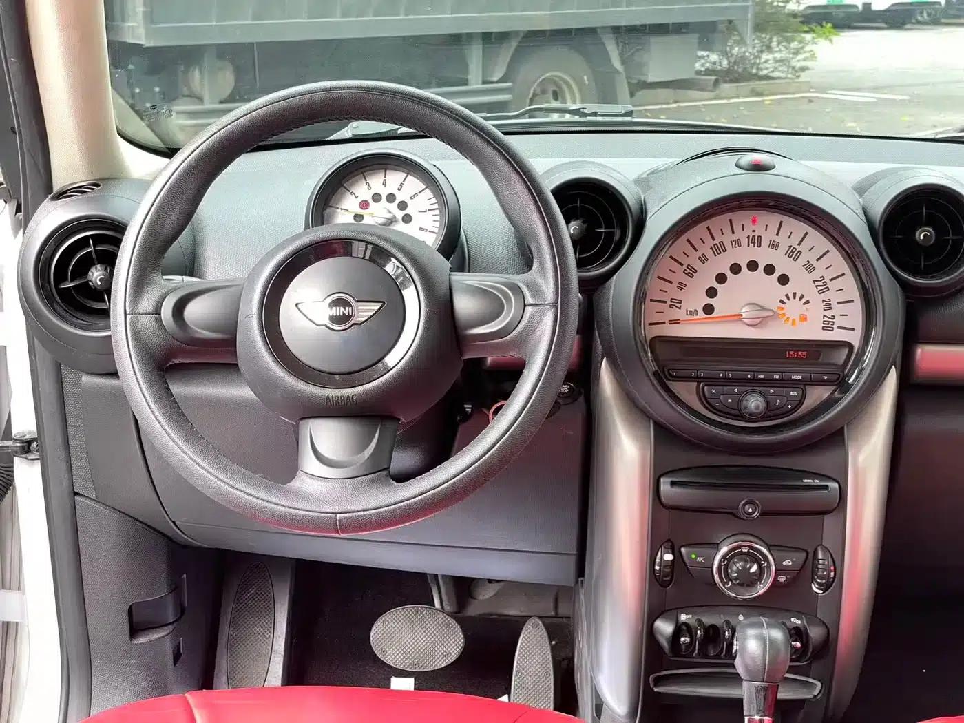 MINI COUNTRYMAN 2014 1.6L ONE — миниатюра 16