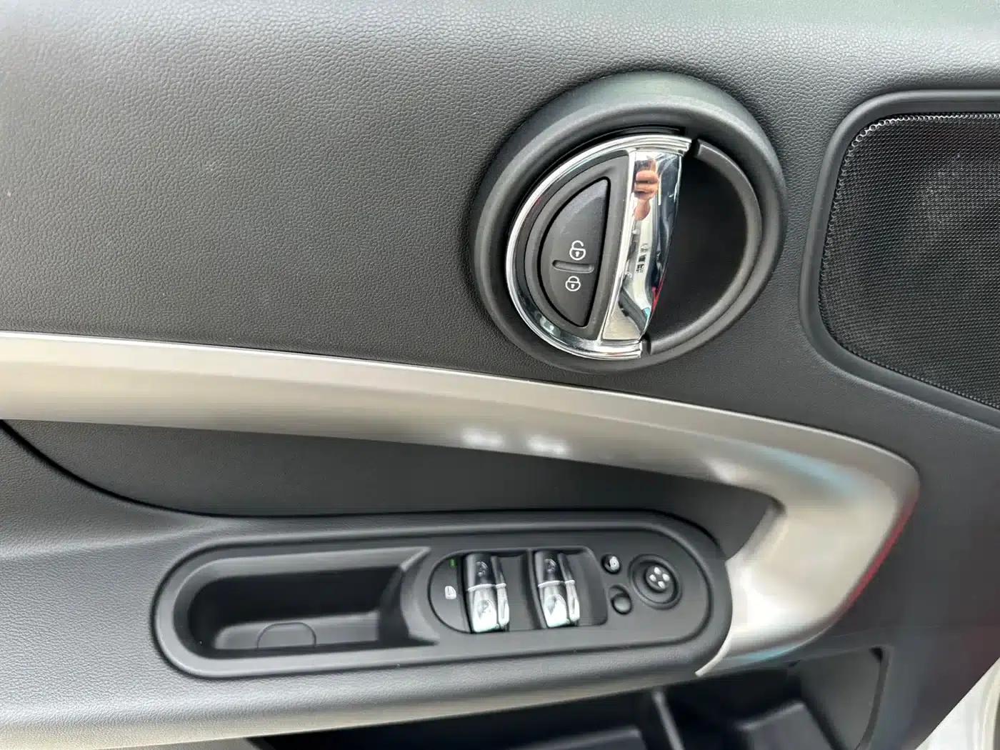 2022 MINI COUNTRYMAN Facelift 1.5T COOPER ALL4 — миниатюра 12