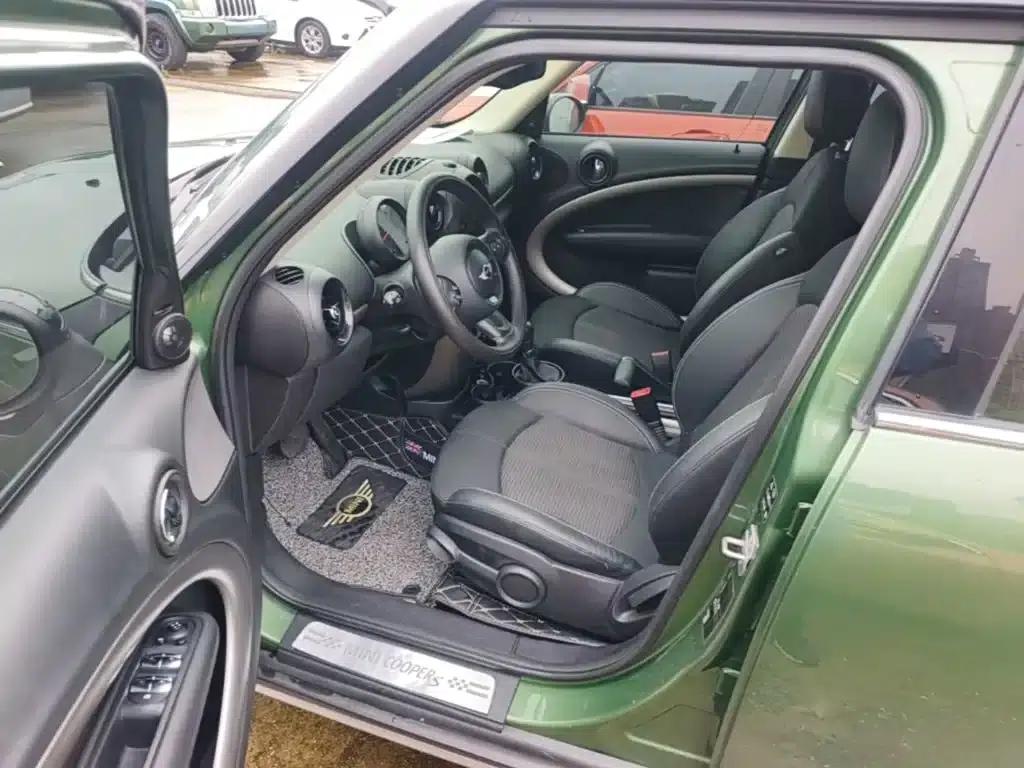 2016 MINI COUNTRYMAN 1.6T COOPER ALL4 Fun for Gear Enthusiasts — миниатюра 16