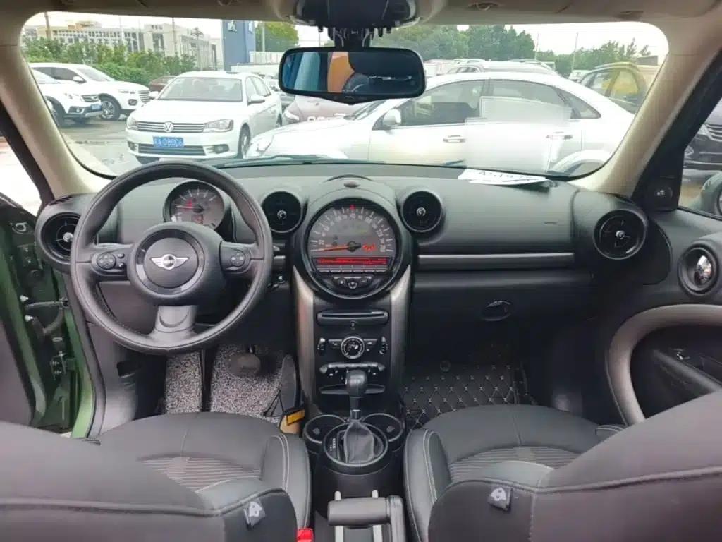 2016 MINI COUNTRYMAN 1.6T COOPER ALL4 Fun for Gear Enthusiasts — миниатюра 10