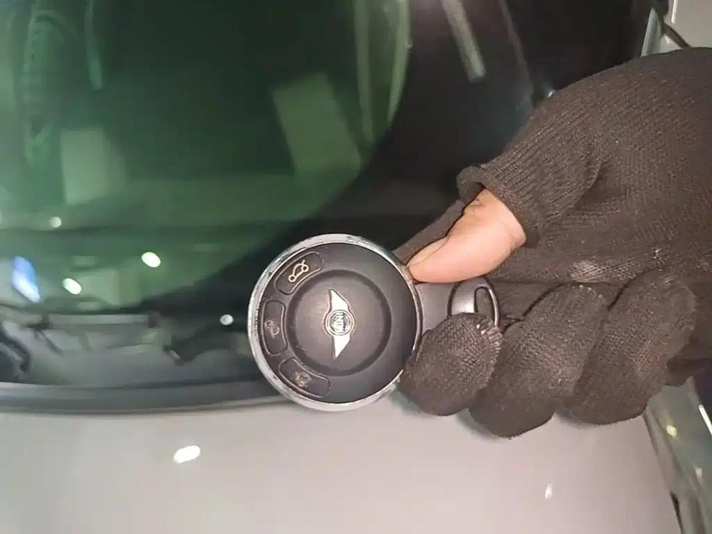 MINI COUNTRYMAN 2014 1.6L COOPER Fun — миниатюра 9