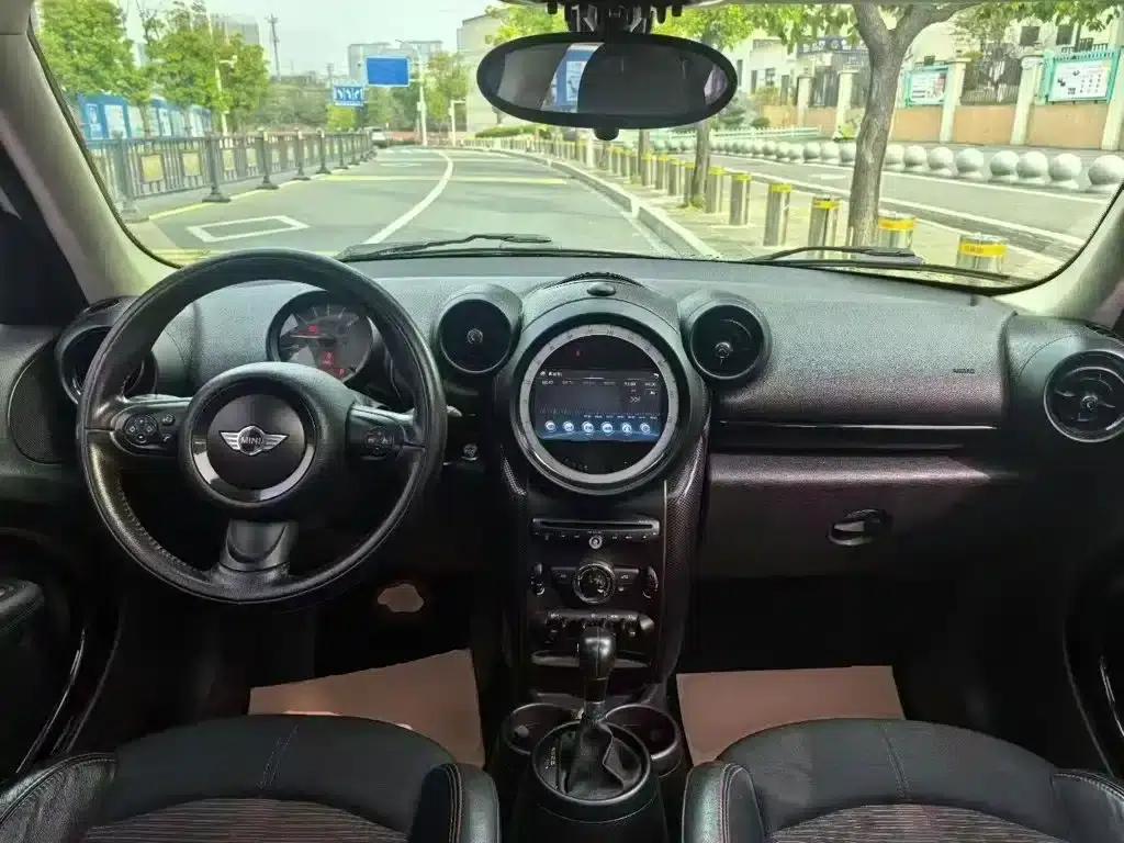 MINI COUNTRYMAN 2014 1.6L COOPER Fun — миниатюра 10