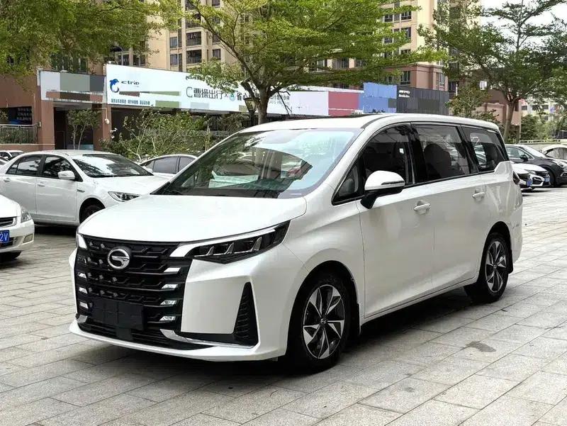 Trumpchi M6 2021 270T Automatic Premium Edition 7-seater — миниатюра 1