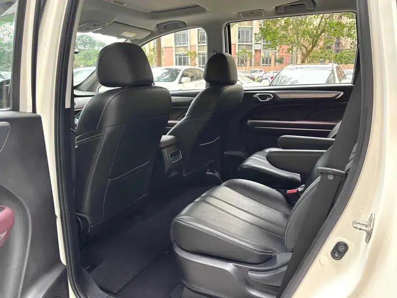 Trumpchi M6 2021 270T Automatic Premium Edition 7-seater — миниатюра 10