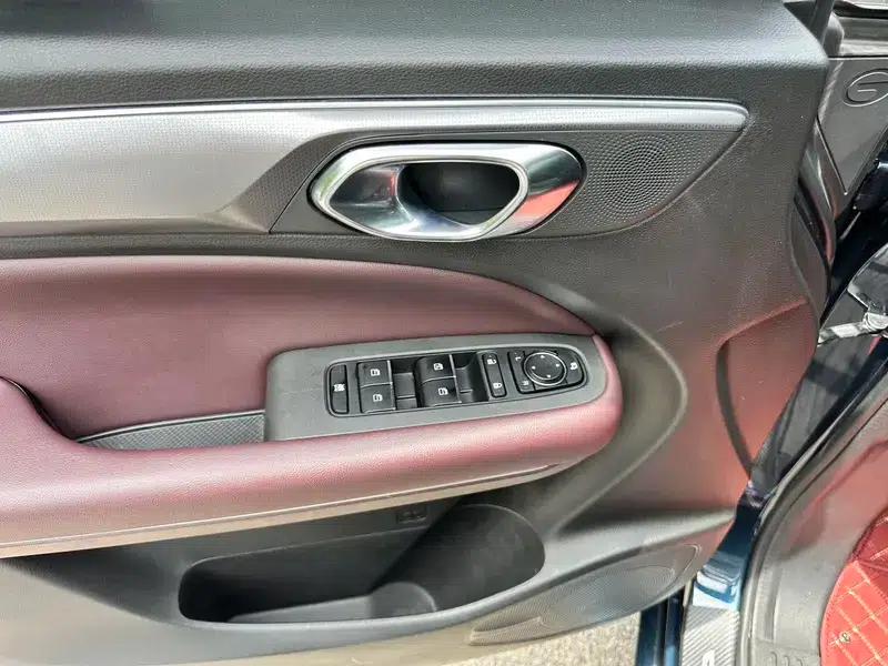 Trumpchi M6 2021 Pro 270T Automatic Premium Edition — миниатюра 17