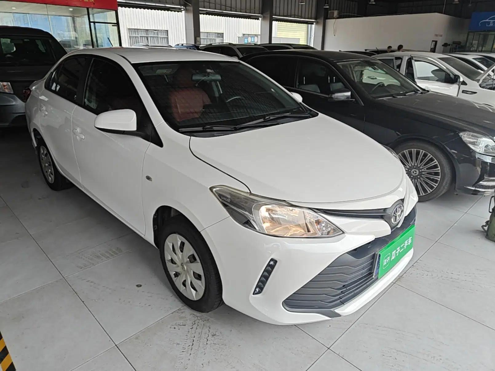 Toyota Vios 2017 1.5L Manual Trend Edition — миниатюра 3