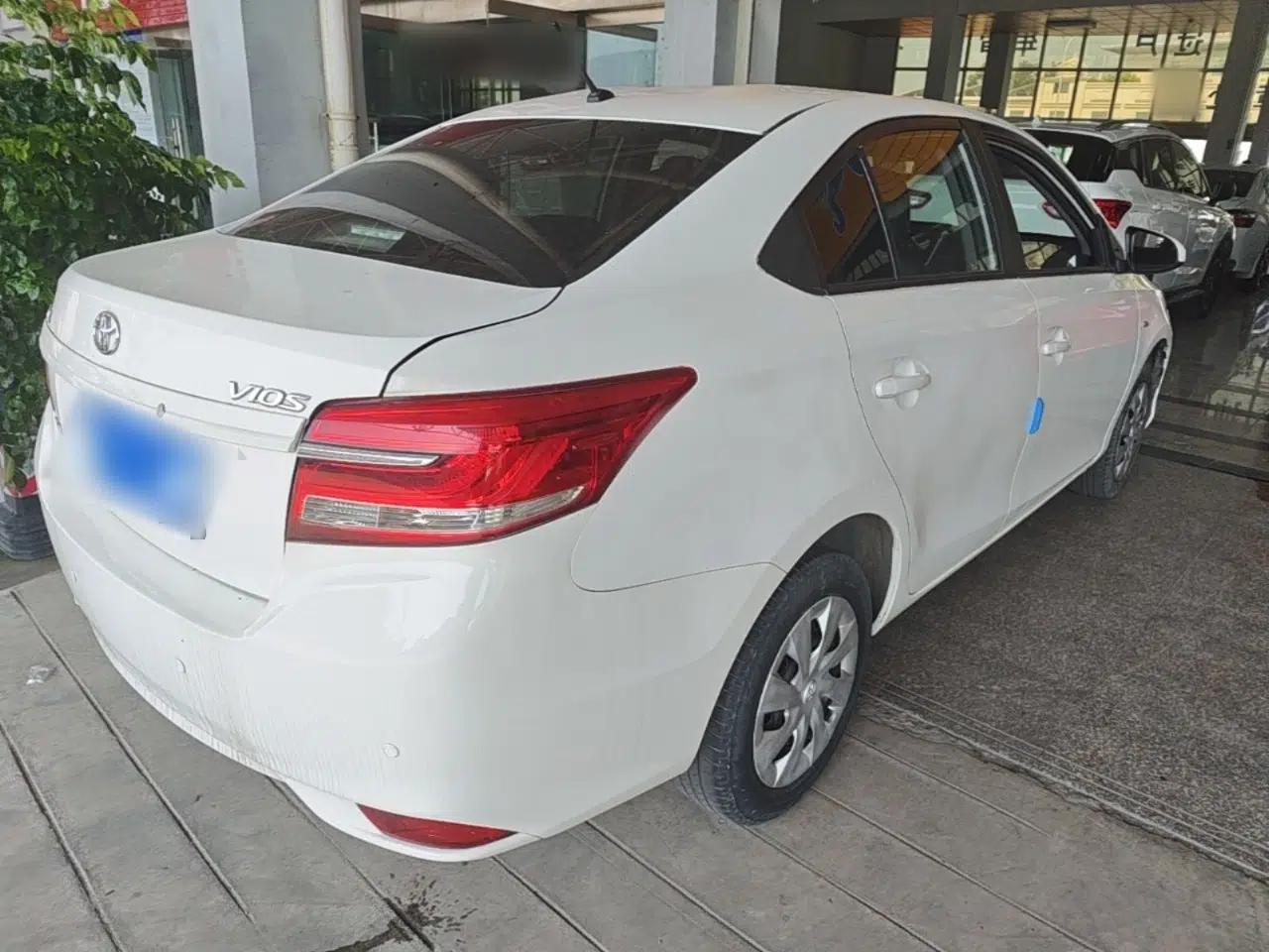 Toyota Vios 2017 1.5L CVT Innovation Edition — миниатюра 6