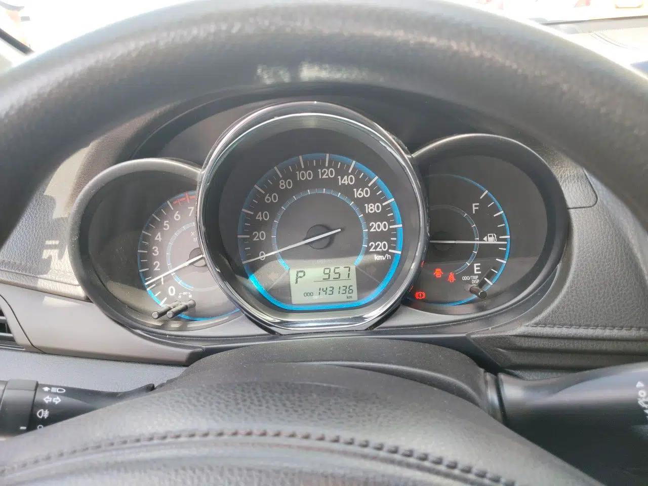 Toyota Vios 2014 1.5L Automatic ZhiZhen Edition — миниатюра 11