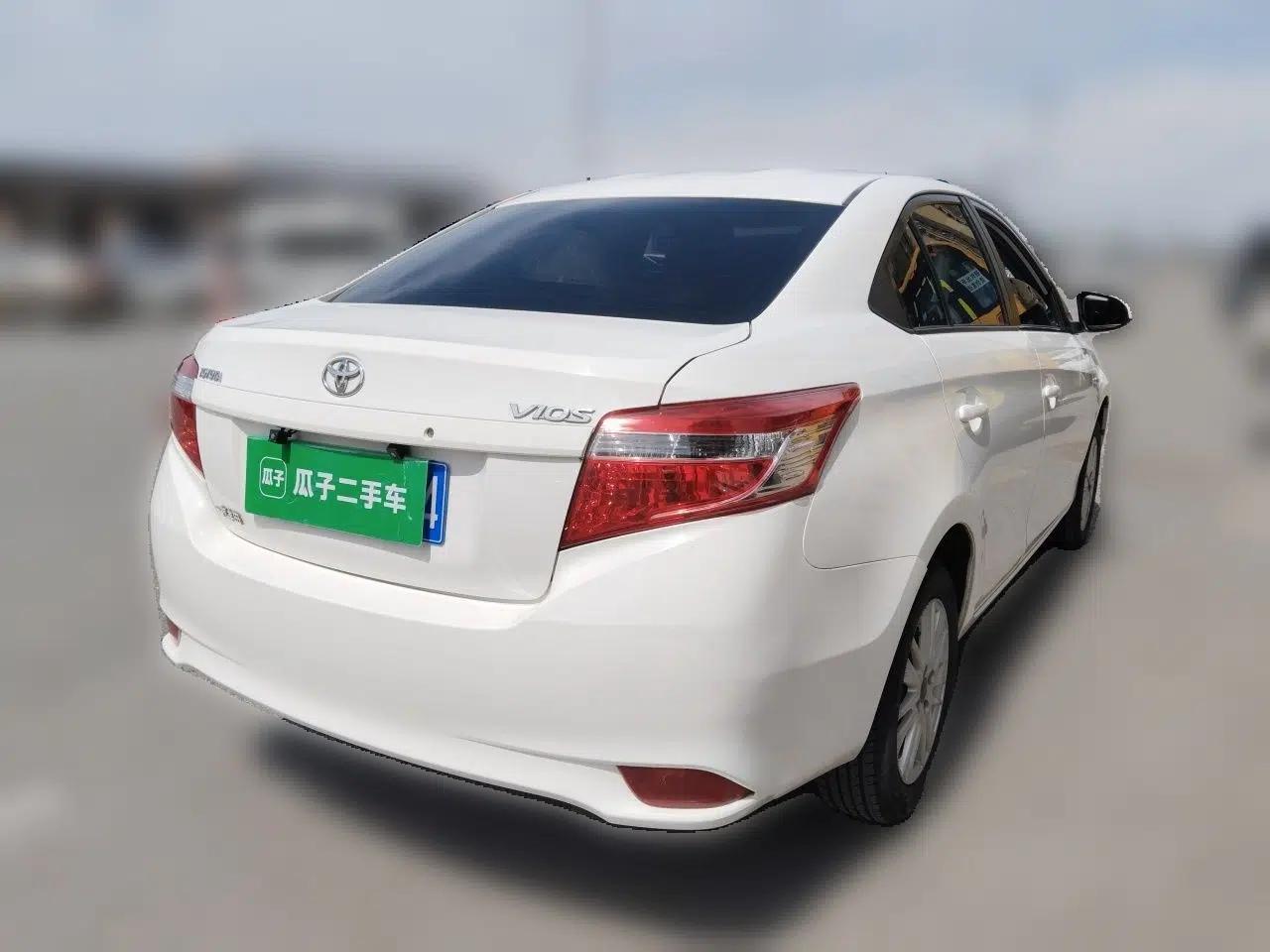 Toyota Vios 2014 1.5L Automatic ZhiZhen Edition — миниатюра 6