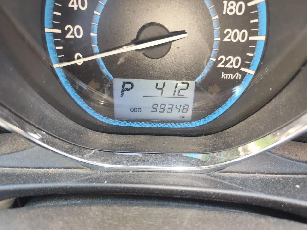 Toyota Vios 2014 1.5L Automatic ZhiShang Edition — миниатюра 12