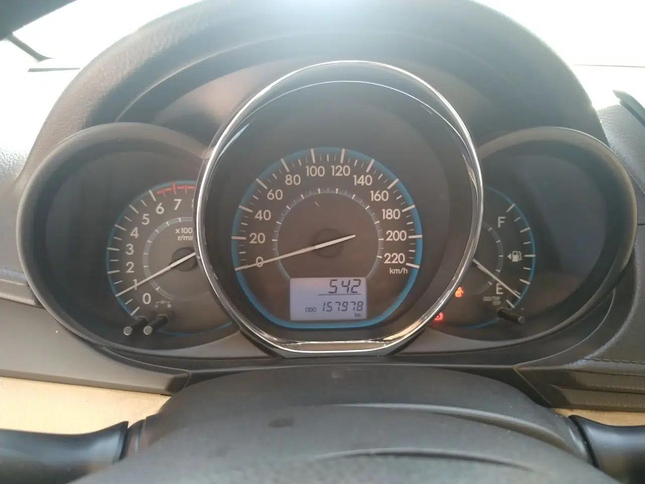 Toyota Vios 2014 1.5L Manual ZhiZhen Edition — миниатюра 11