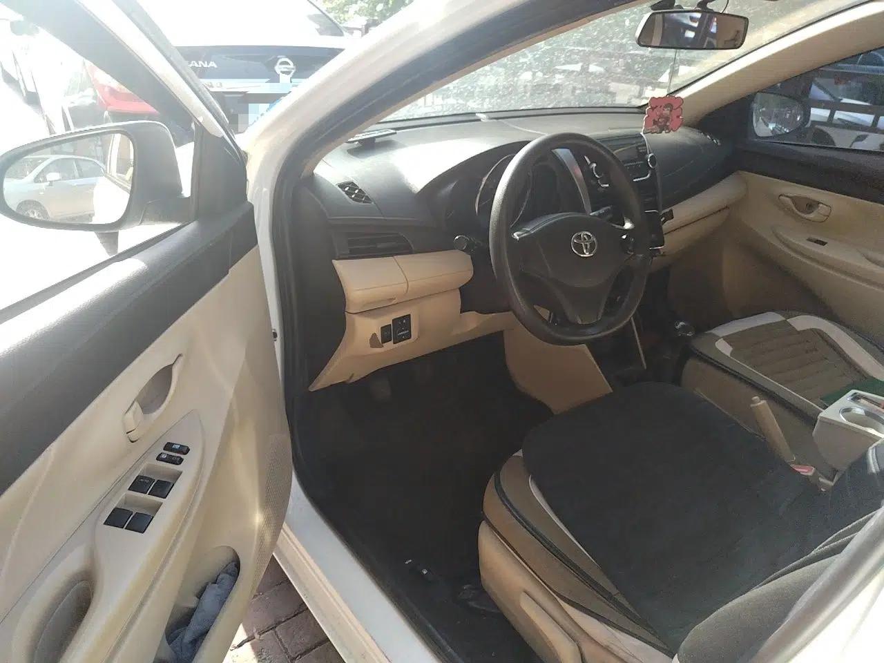Toyota Vios 2014 1.5L Manual ZhiZhen Edition — миниатюра 16