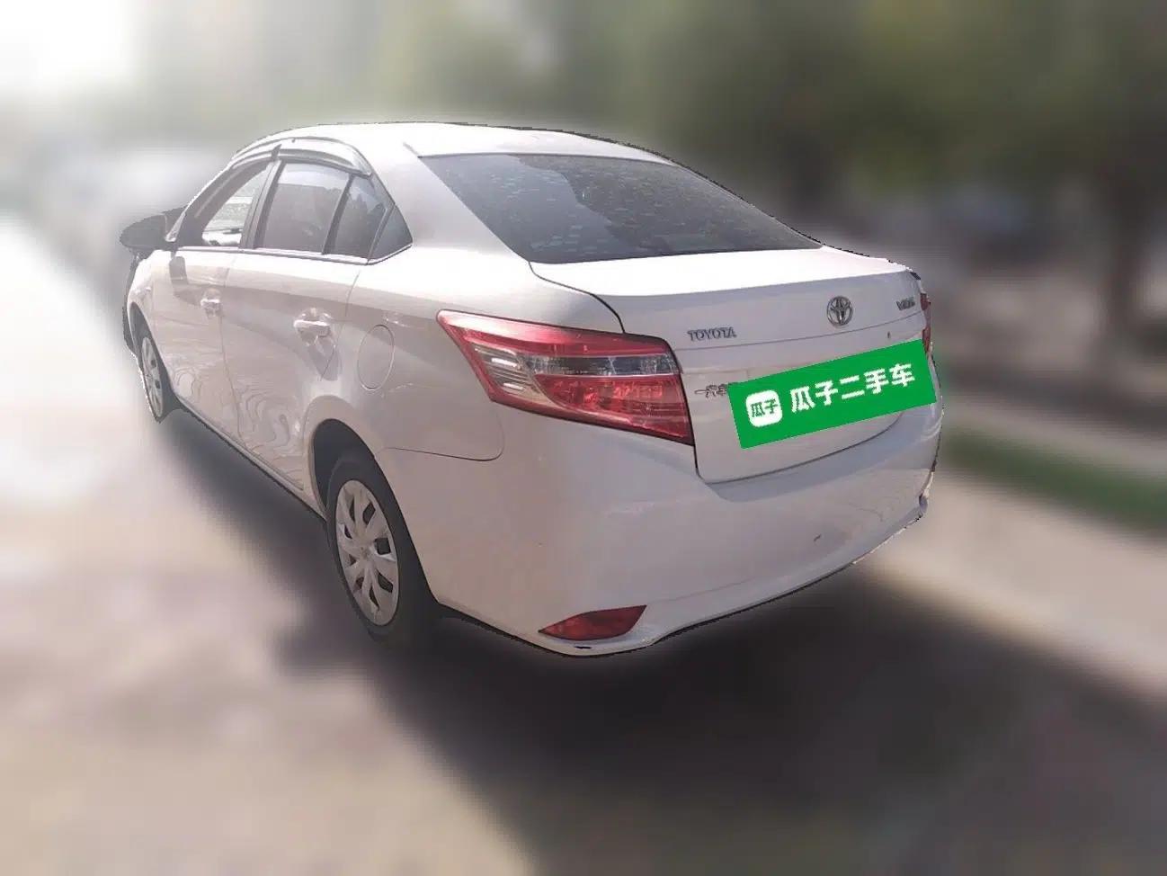 Toyota Vios 2014 1.5L Manual ZhiZhen Edition — миниатюра 4