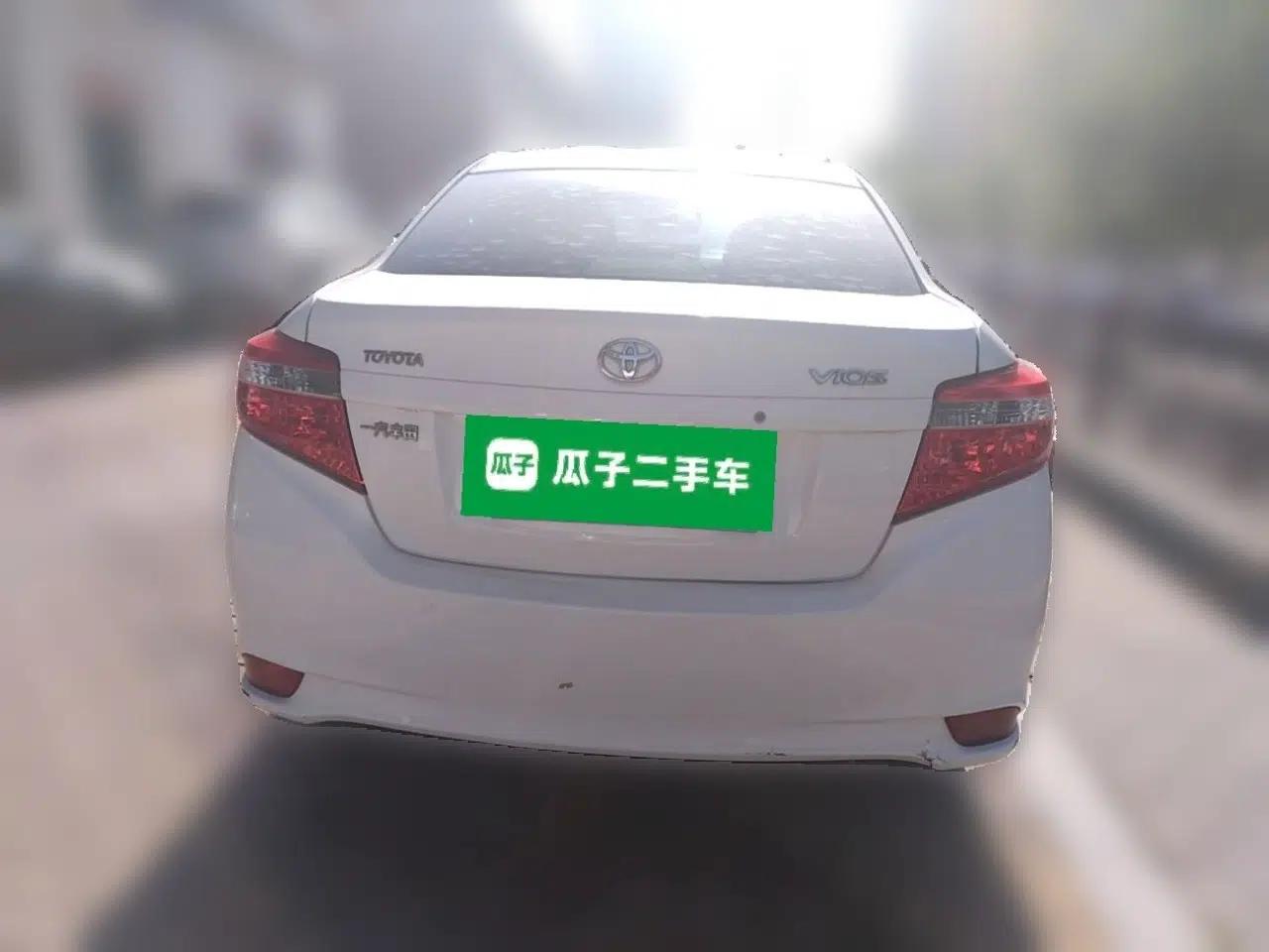 Toyota Vios 2014 1.5L Manual ZhiZhen Edition — миниатюра 5