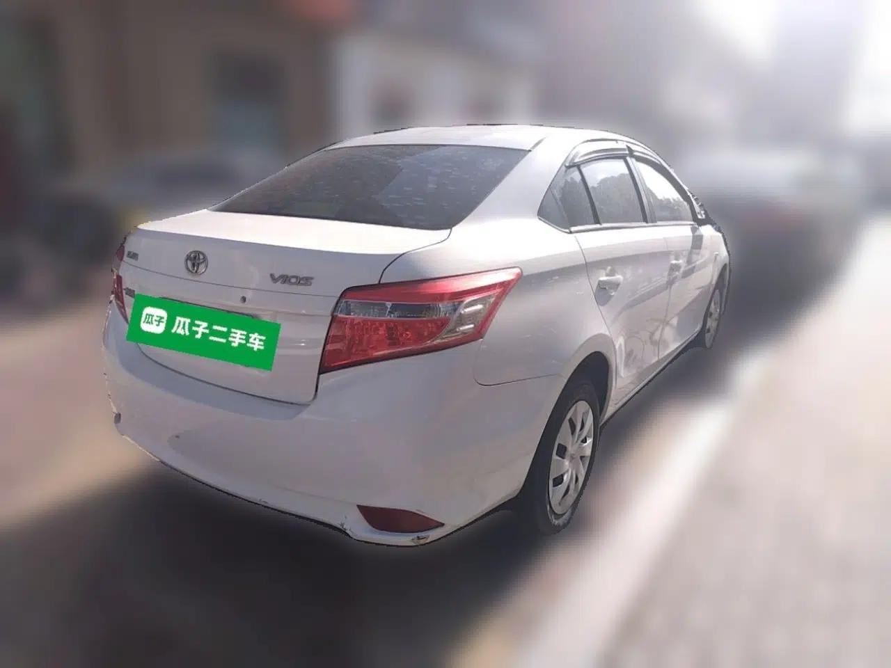 Toyota Vios 2014 1.5L Manual ZhiZhen Edition — миниатюра 6