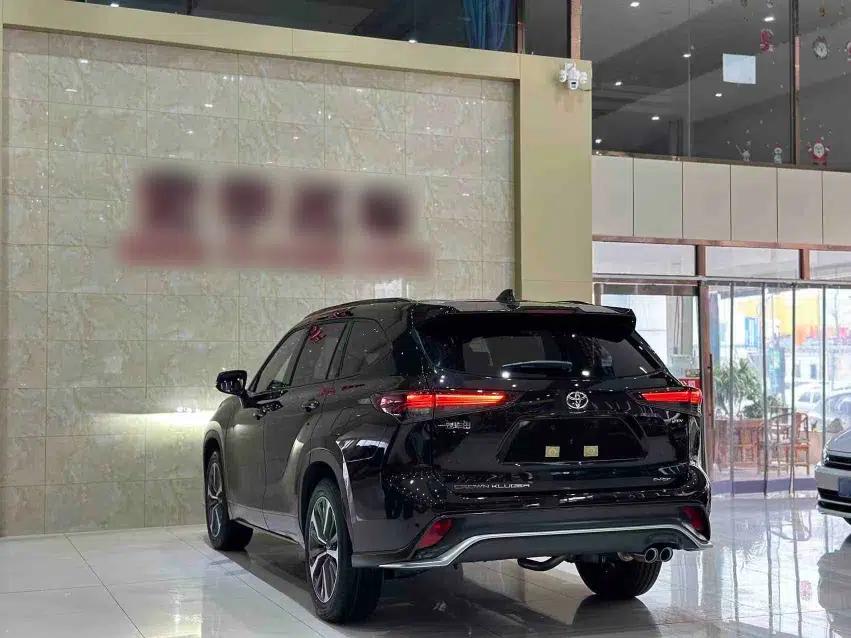 Toyota Crown Kluger 2026 Model 2.5L HEV All-Wheel-Drive Prestige Edition — миниатюра 4