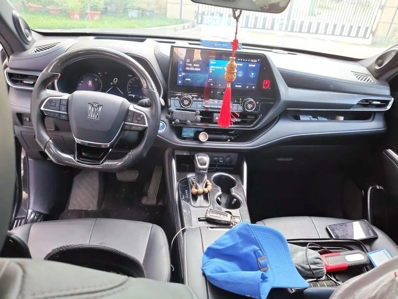 Toyota Crown Kluger 2021 2.5L HEV Four-Wheel Drive Premium Edition — миниатюра 9