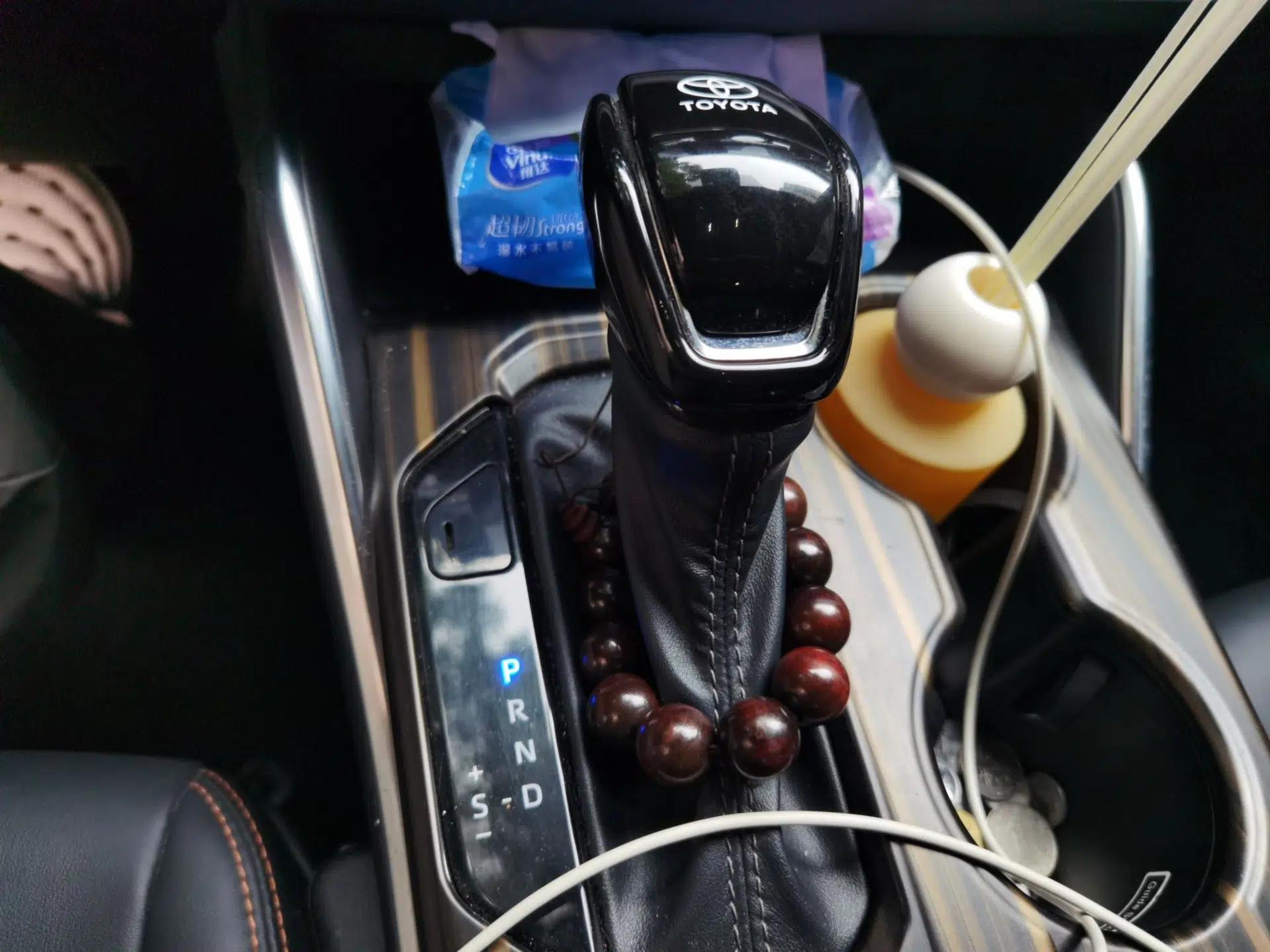 Toyota Crown Kluger 2024 2.5L HEV Four-Wheel Drive Luxury Edition — миниатюра 14
