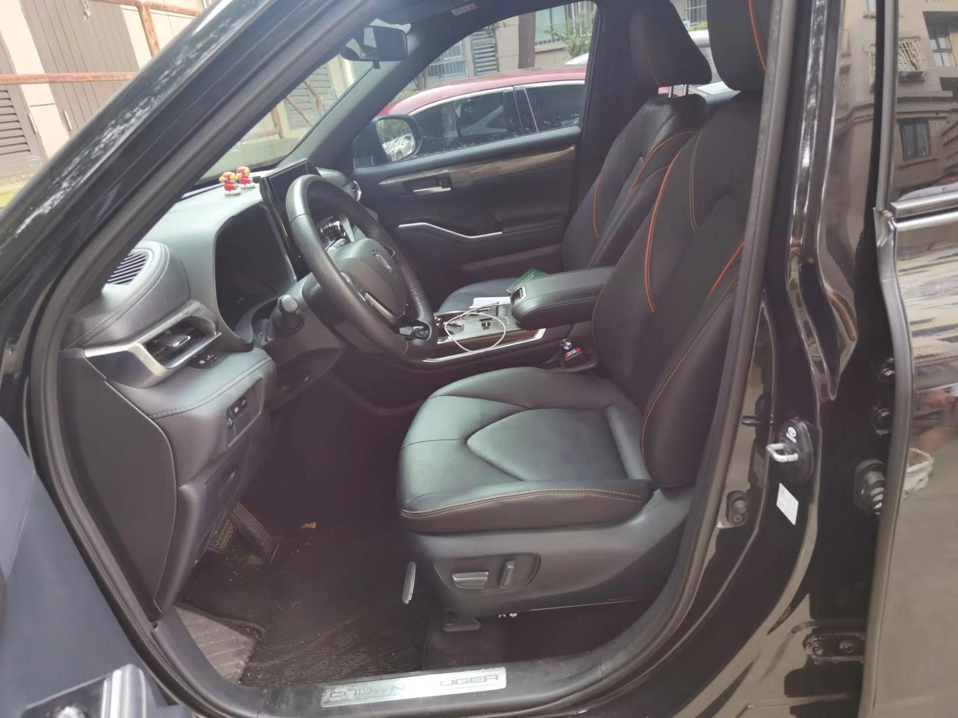 Toyota Crown Kluger 2024 2.5L HEV Four-Wheel Drive Luxury Edition — миниатюра 15