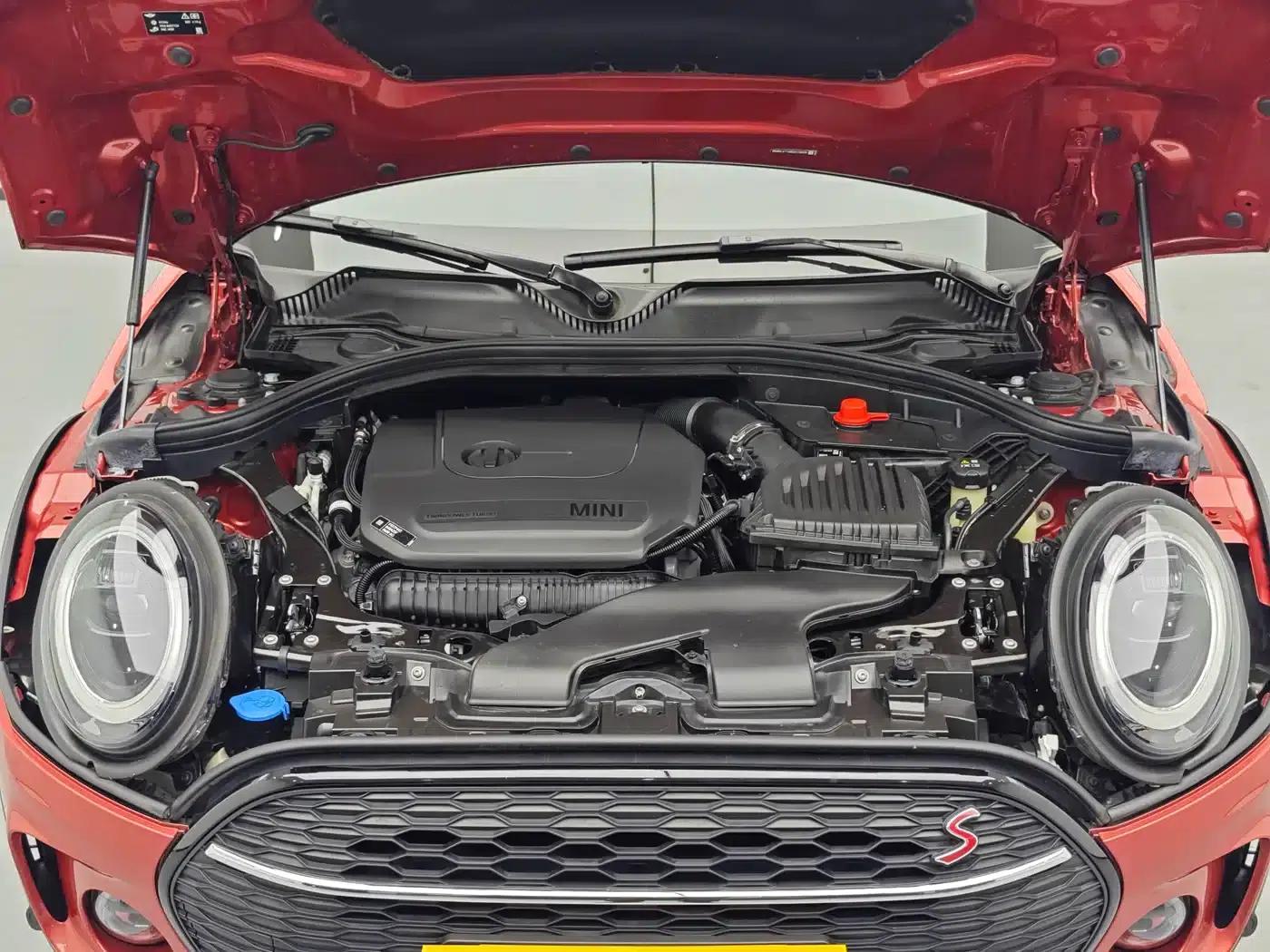2023 MINI CLUBMAN 2.0T COOPER S Connoisseur — миниатюра 11