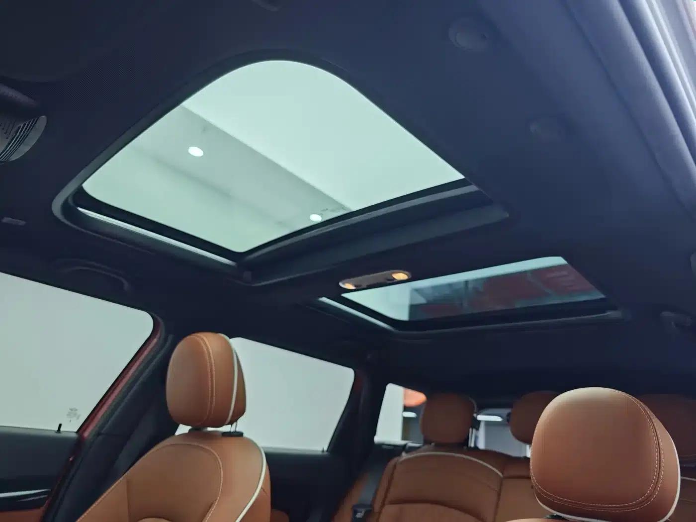 2023 MINI CLUBMAN 2.0T COOPER S Connoisseur — миниатюра 16