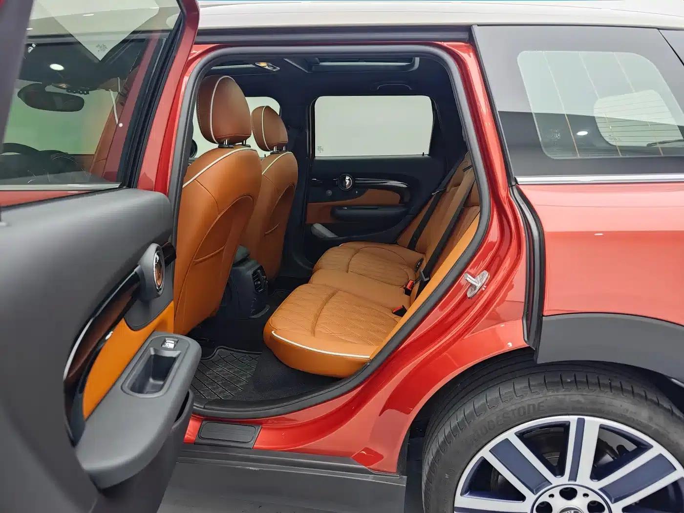 2023 MINI CLUBMAN 2.0T COOPER S Connoisseur — миниатюра 20